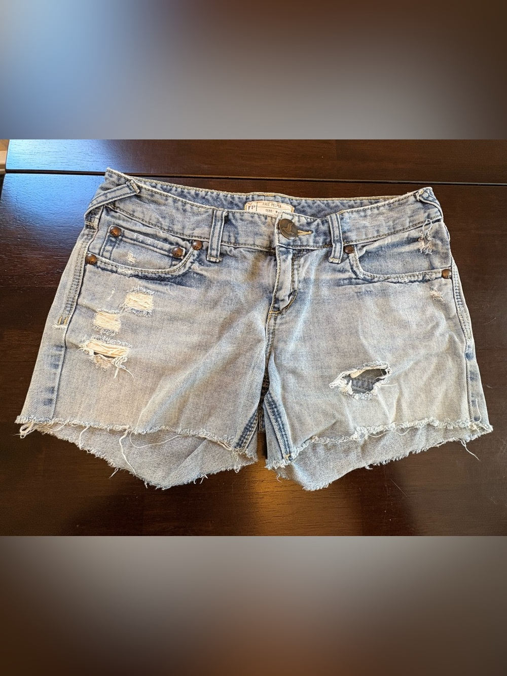 Free People Distressed Cut Off Denim Women's Shorts Faded Blue Size 28 Festival